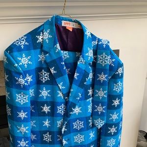 Men’s Size 48 Winter Snowflake Genuine Opposuit